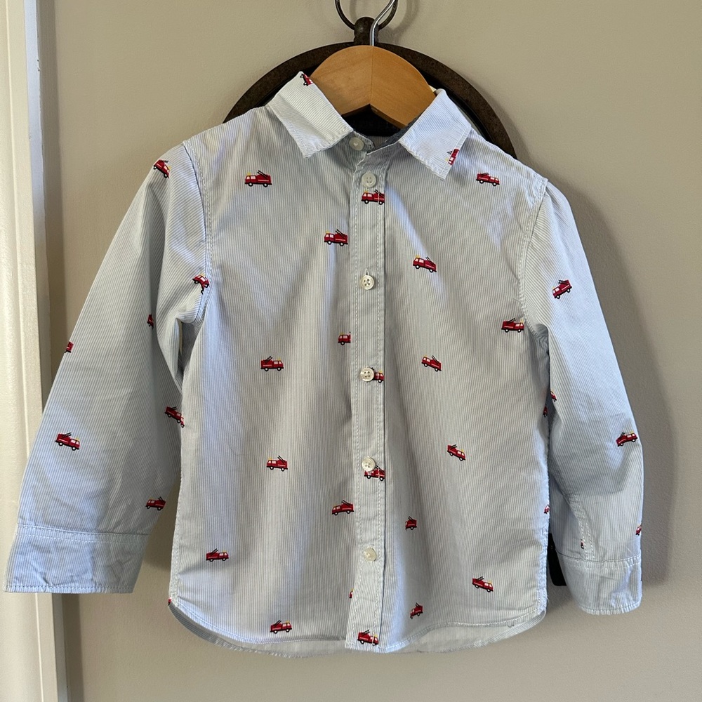 H&M - Firetrucks - L.O.G.G. Collection - 2-3T